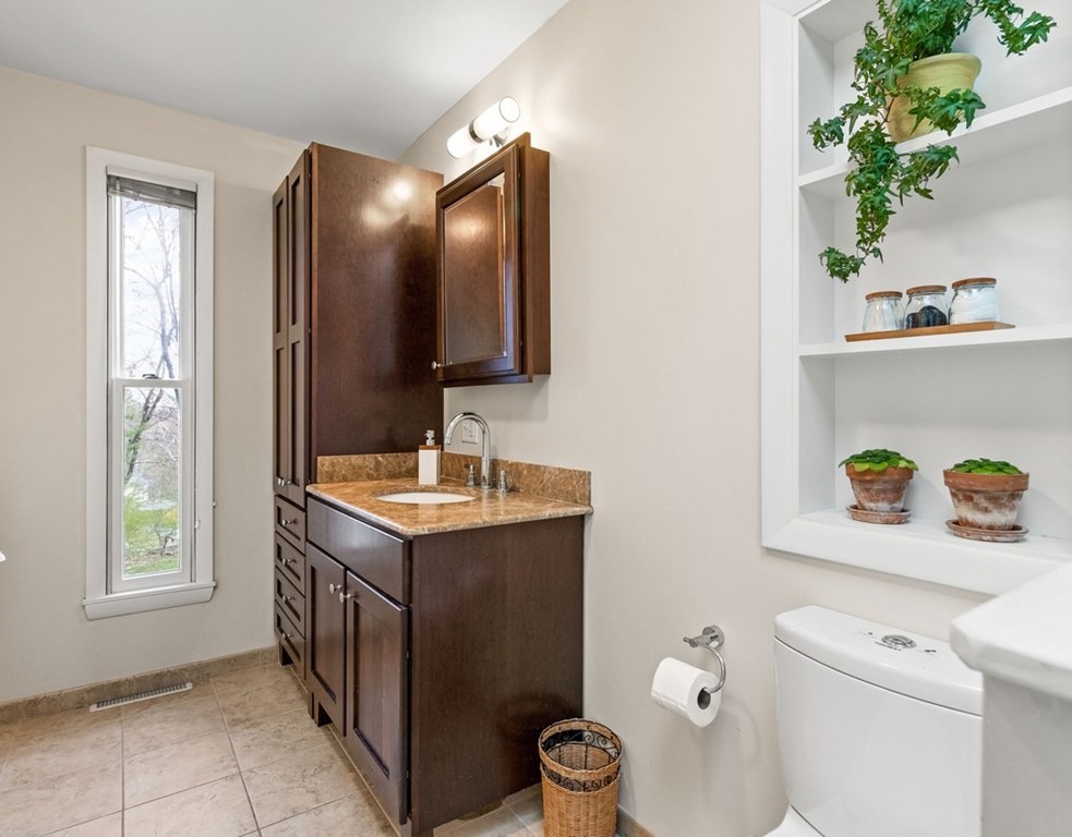 5 Olde Lantern Road Acton, MA 01720 - Photo 21 of 29 Gallery Image 21