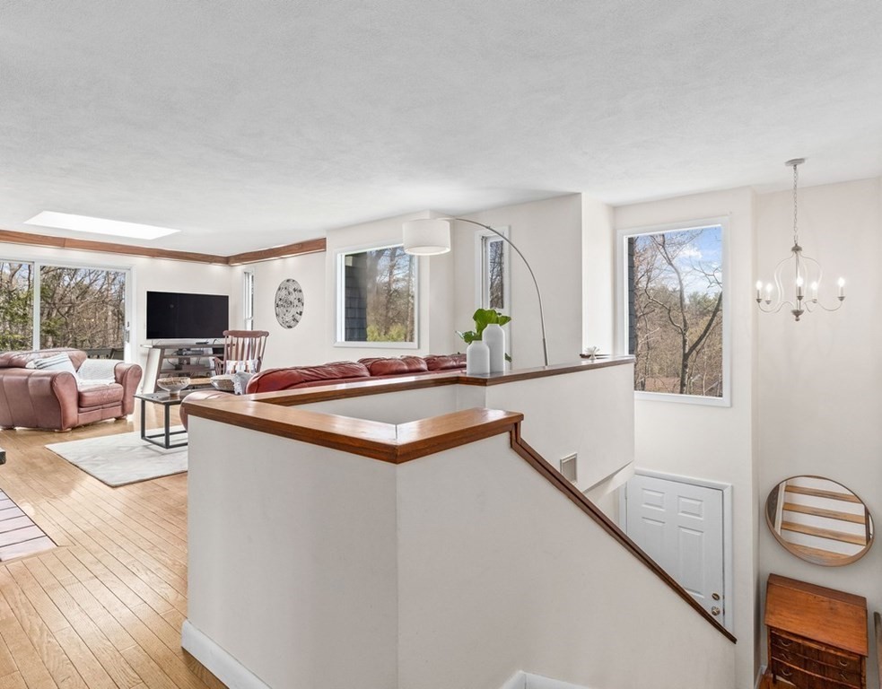 5 Olde Lantern Road Acton, MA 01720 - Photo 4 of 29 Gallery Image 4