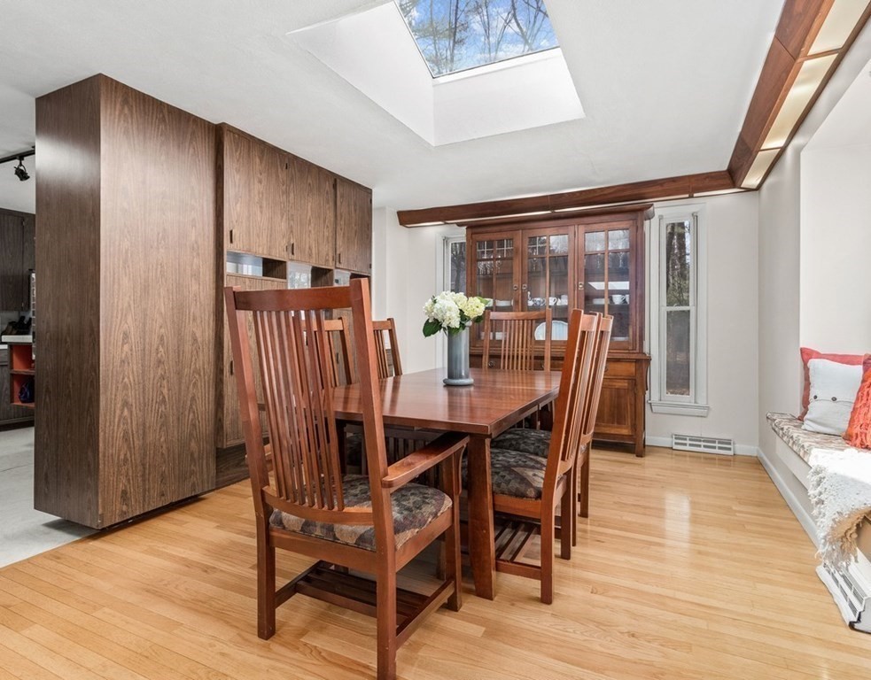 5 Olde Lantern Road Acton, MA 01720 - Photo 8 of 29 Gallery Image 8