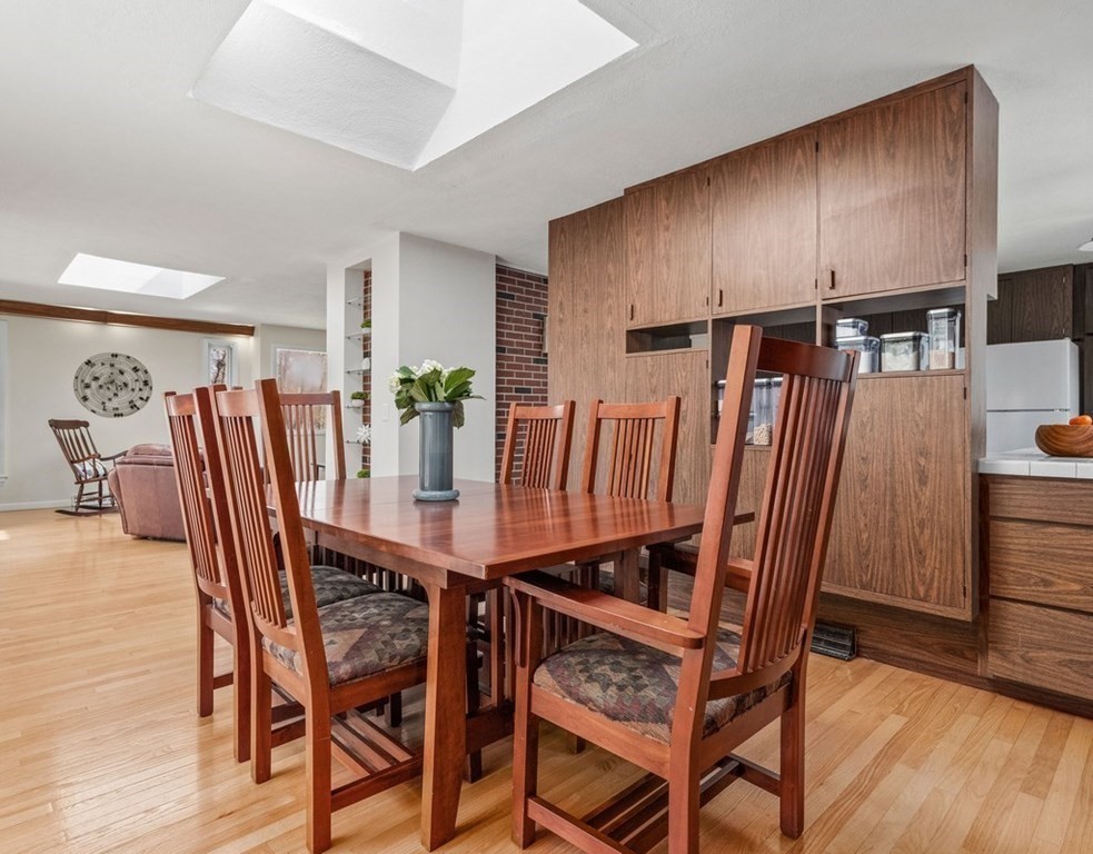 5 Olde Lantern Road Acton, MA 01720 - Photo 9 of 29 Gallery Image 9