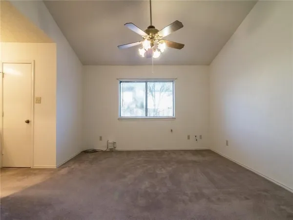 $1,850 | 2121 Country Oaks Drive, Garland, TX 75040