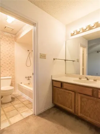 $1,850 | 2121 Country Oaks Drive, Garland, TX 75040