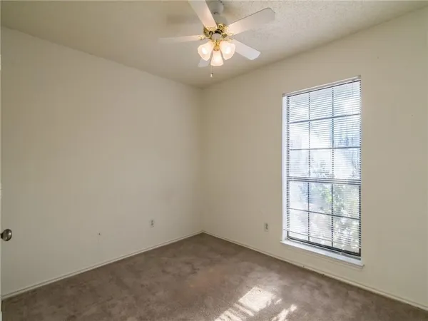$1,850 | 2121 Country Oaks Drive, Garland, TX 75040