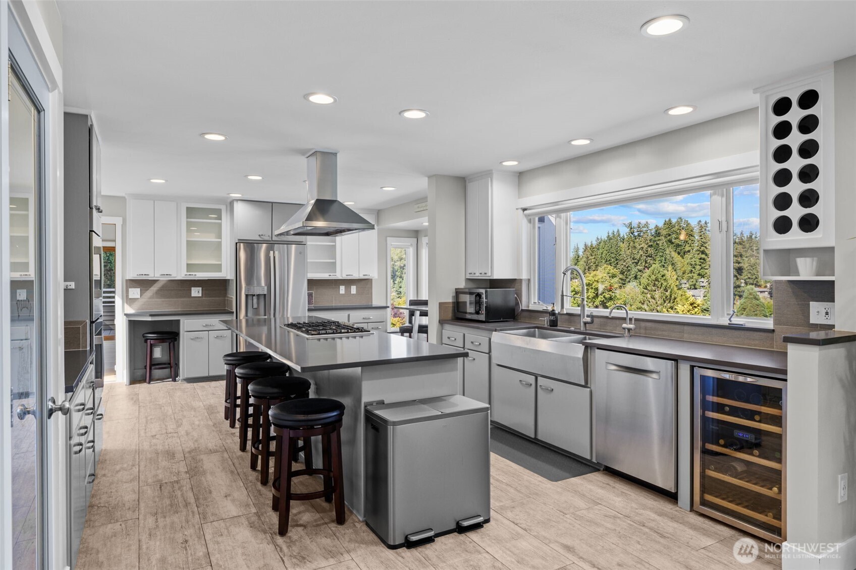 16231 Valhalla Drive Bothell, WA 98011 - Photo 15 of 40 Gallery Image 15