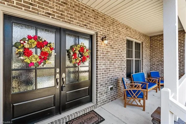 $999,000 | 5936 Tarleton Drive, Oak Ridge, NC 27310
