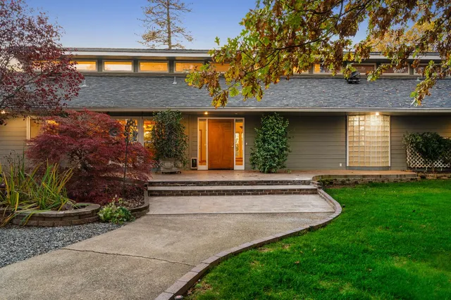 $995,000 | 2000 Bear Rock Road, Placerville, CA 95667