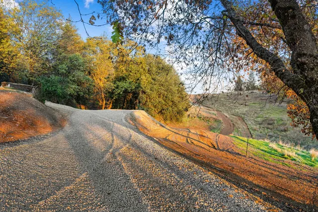 $995,000 | 2000 Bear Rock Road, Placerville, CA 95667