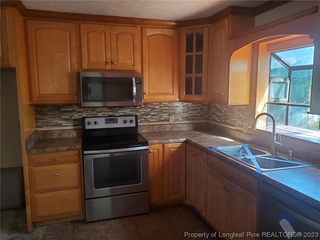 3165 Wellington Road Lumberton, NC 28360 - Photo 3 of 13 Gallery Image 3