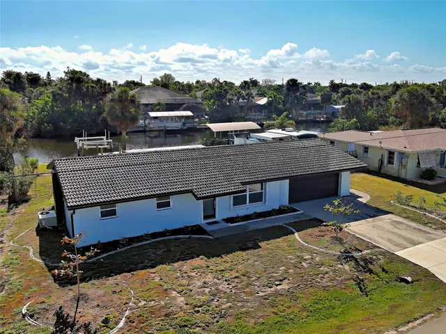 $2,700 | 4342 Ewing Circle, Port Charlotte, FL 33948