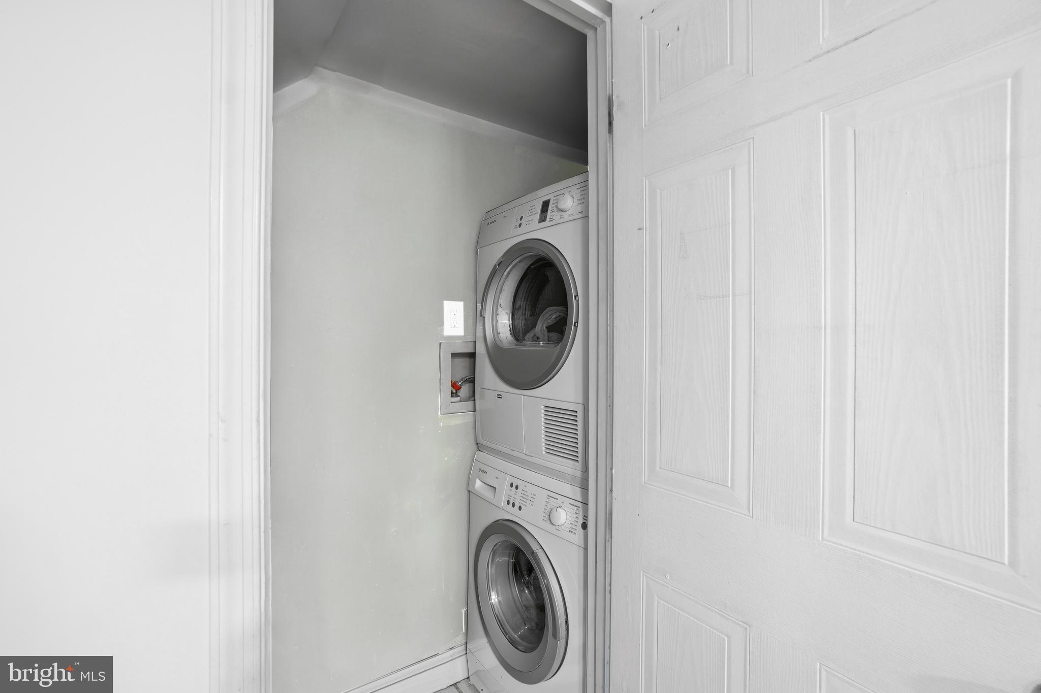 301 G Street Northeast, Unit 32 Washington, DC 20002 - Photo 7 of 21 In unit washer/dryer