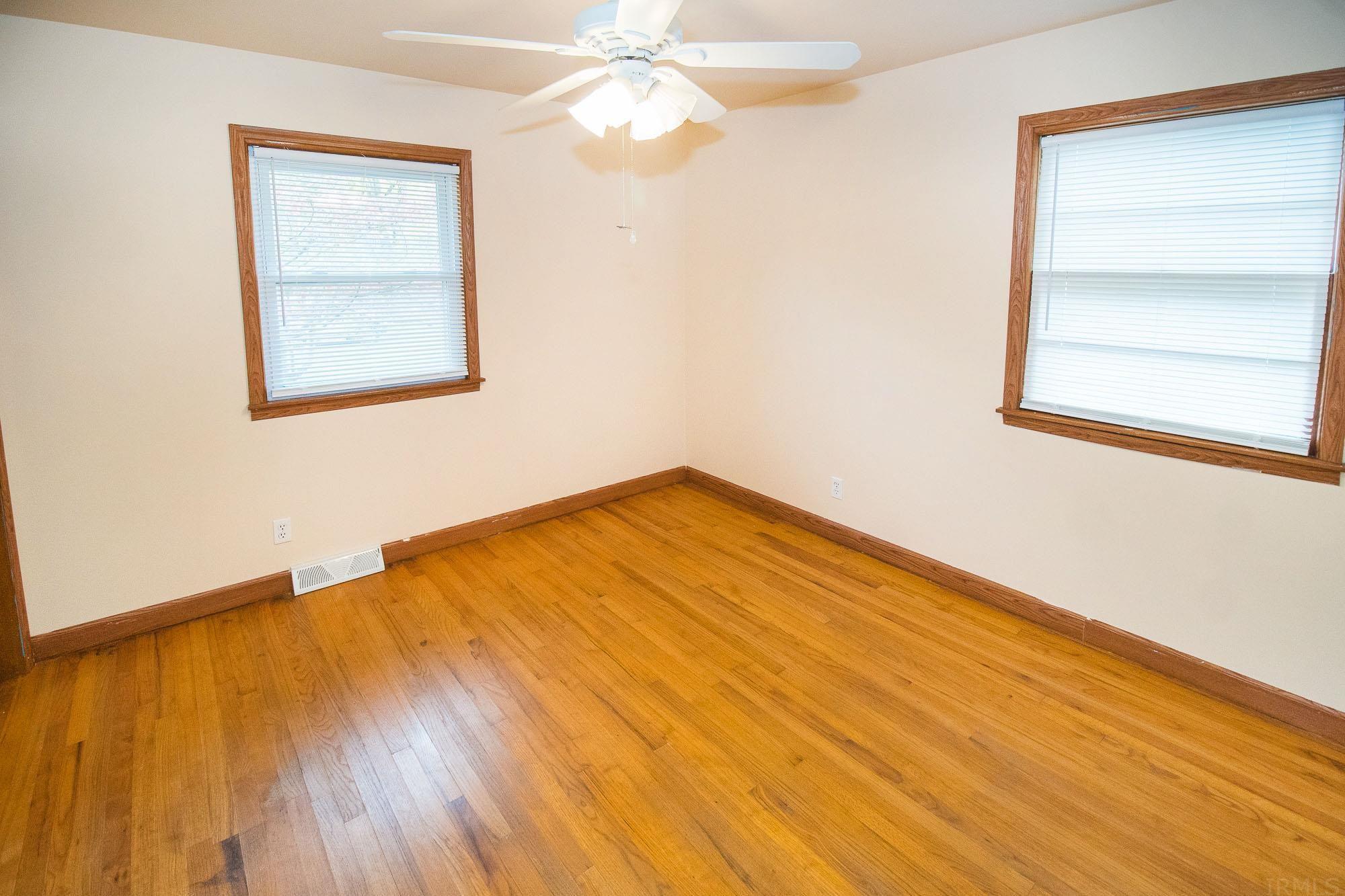 6588 Valley Road Newburgh, IN 47630 - Photo 12 of 22
