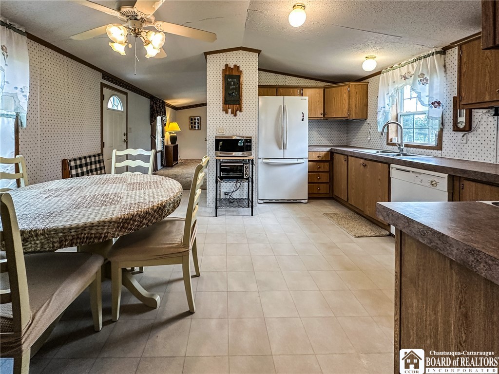 293 Bray Road Freedom, NY 14009 - Photo 5 of 23