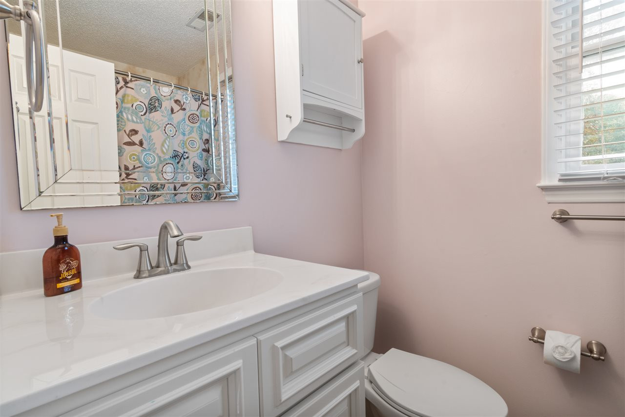 2016 Stonepond Lane Raleigh, NC 27603 - Photo 19 of 23 Bathroom