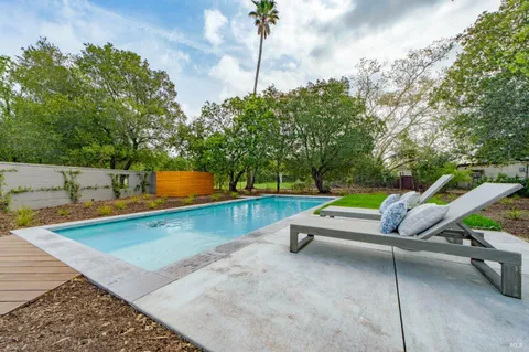 $1,995,000 | 226 1st Street East, Sonoma, CA 95476