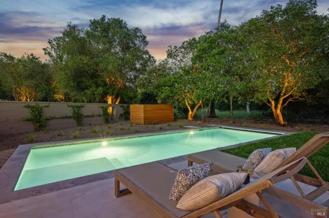 $1,995,000 | 226 1st Street East, Sonoma, CA 95476