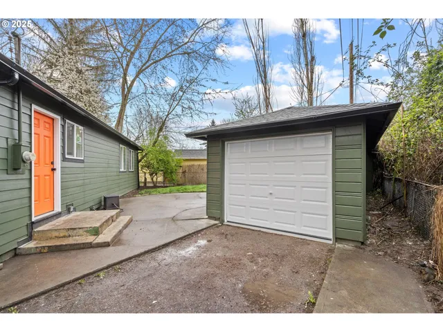 $470,000 | 245 Southwest 133rd Avenue, Beaverton, OR 97005