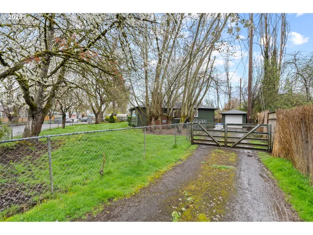 $470,000 | 245 Southwest 133rd Avenue, Beaverton, OR 97005