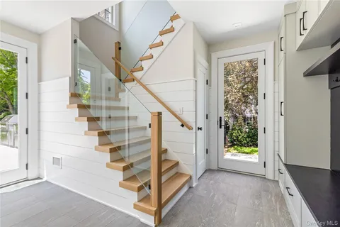$9,850,000 | 42 Mamaroneck Road, Scarsdale, NY 10583