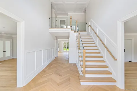 $9,850,000 | 42 Mamaroneck Road, Scarsdale, NY 10583