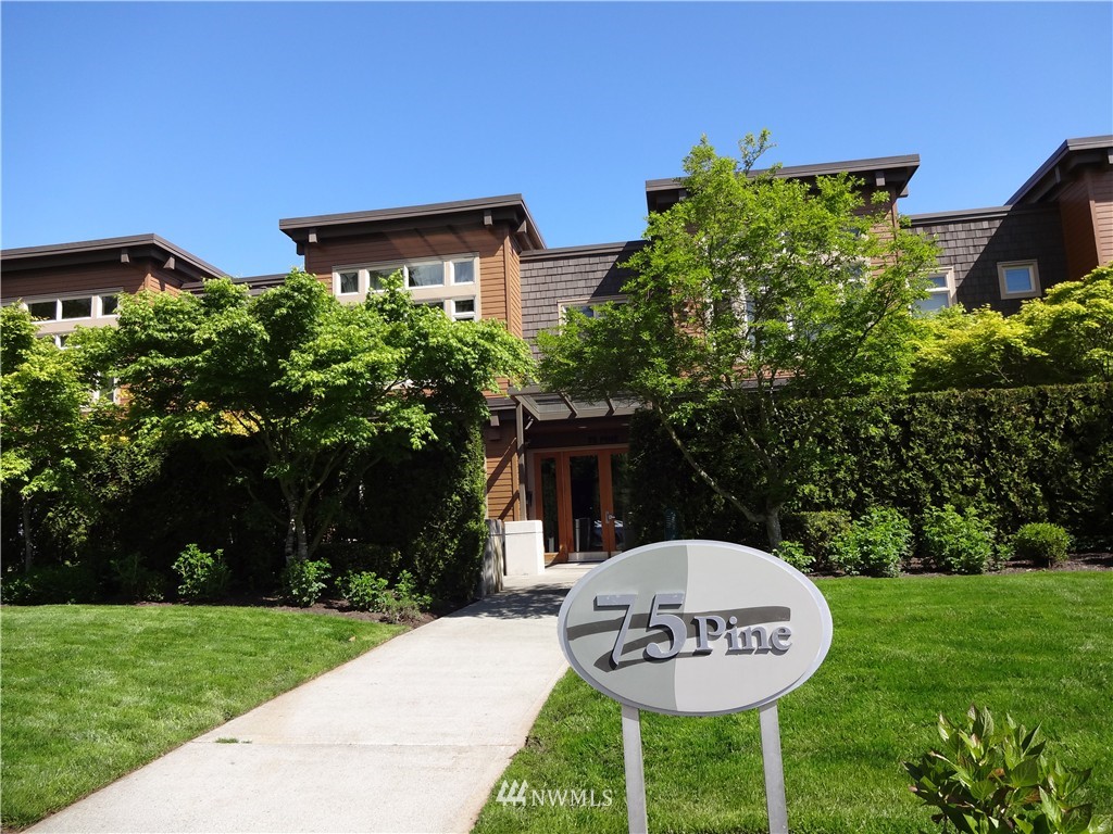 75 Pine Street, Unit 207 Edmonds, WA 98020 - Photo 4 of 22 Gallery Image 4
