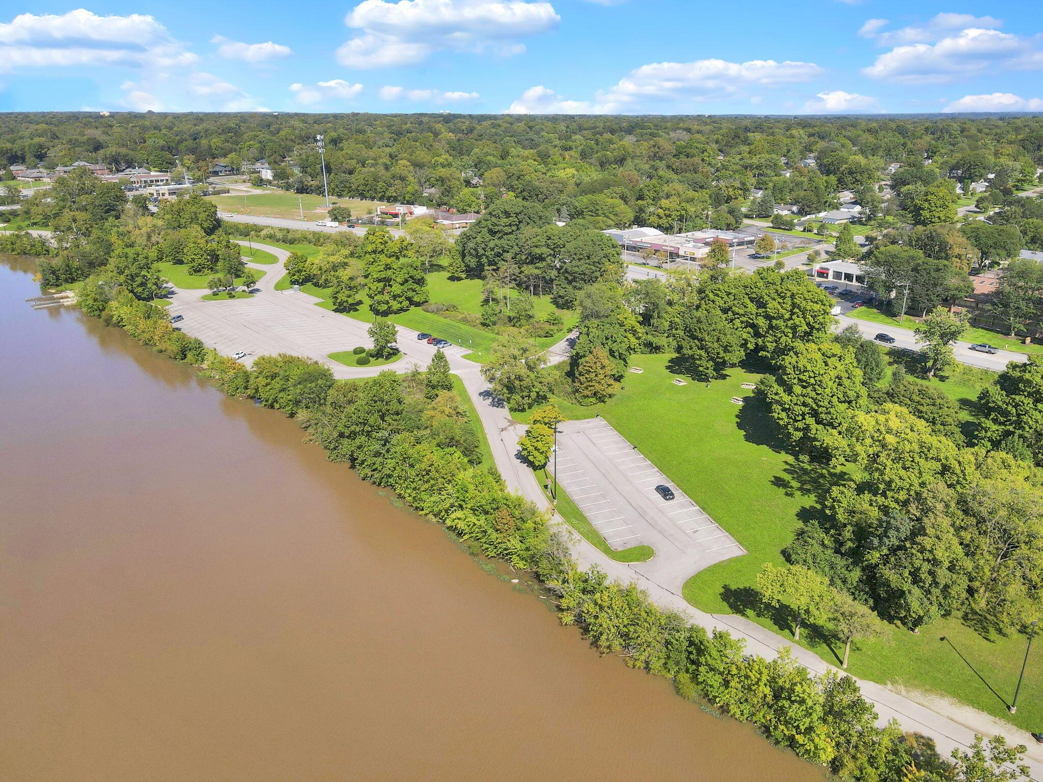 2669 Nottingham Road Columbus, OH 43221 - Photo 103 of 107 103-web-or-mls-dji_fly_20260924_151056_7