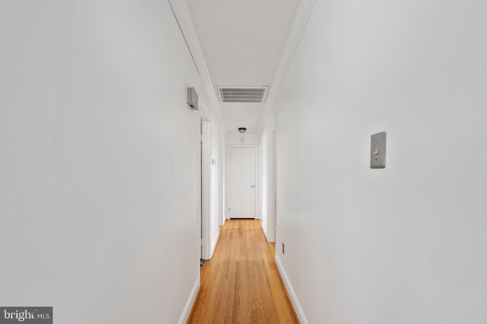 36 Waterview Point Colonial Beach, VA 22443 - Photo 22 of 56 Hallway