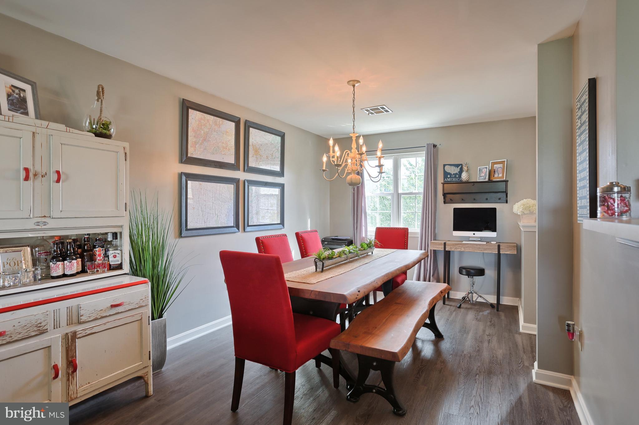 129 Sparrow Road Hummelstown, PA 17036 - Photo 3 of 21 Gallery Image 3