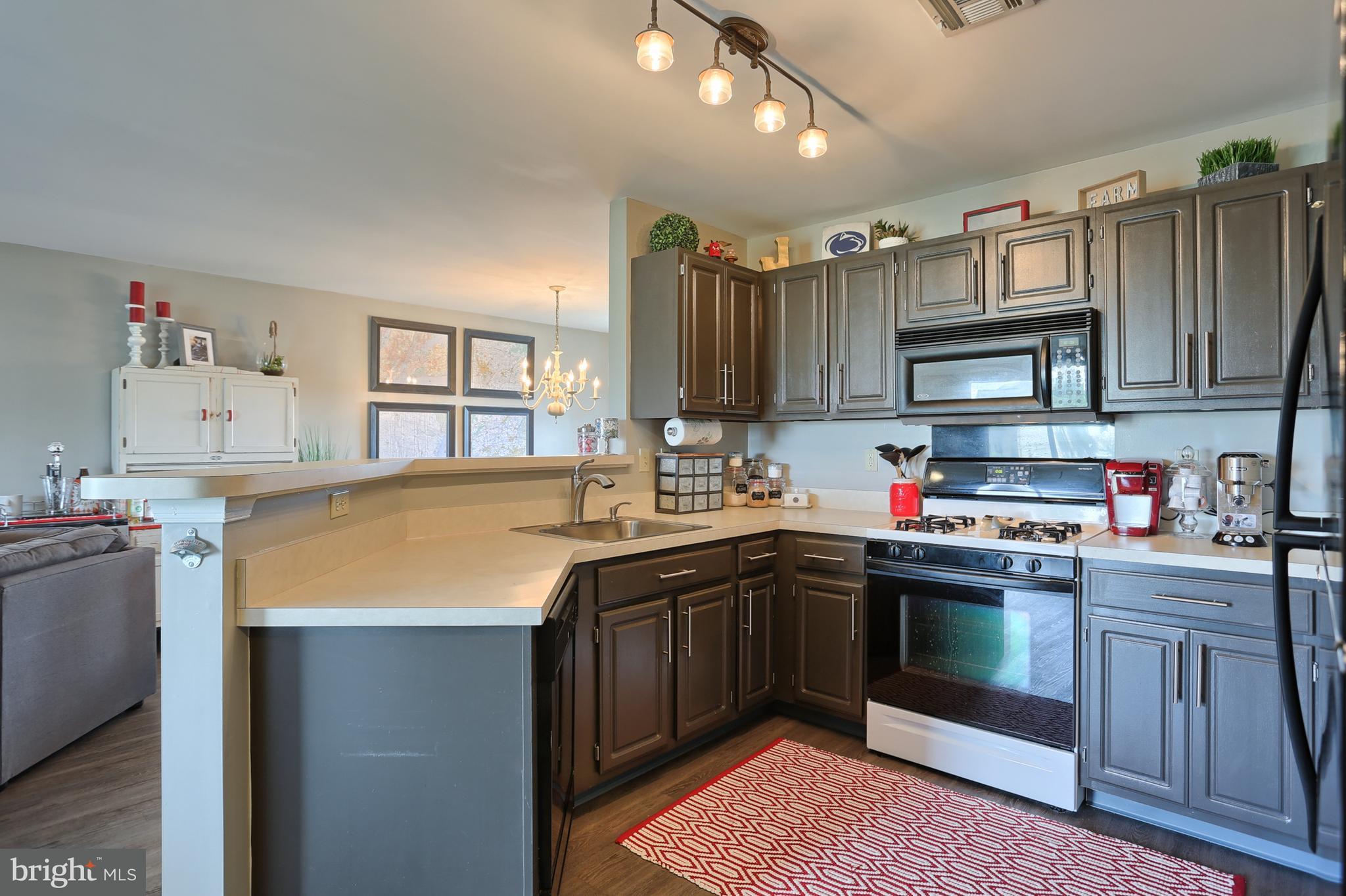 129 Sparrow Road Hummelstown, PA 17036 - Photo 6 of 21 Gallery Image 6
