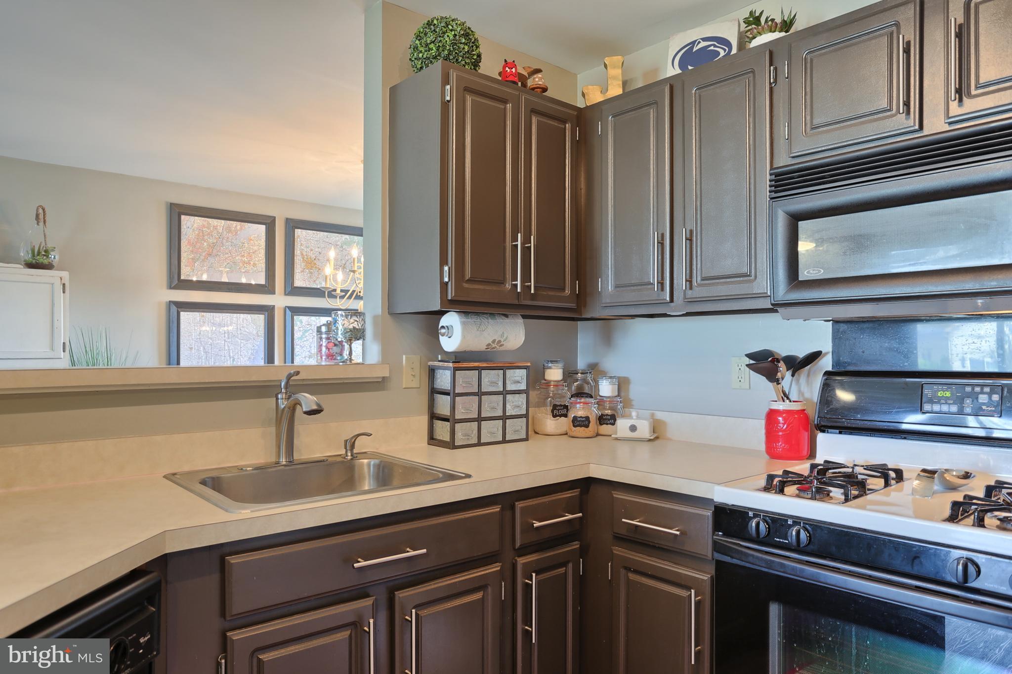 129 Sparrow Road Hummelstown, PA 17036 - Photo 7 of 21 Gallery Image 7