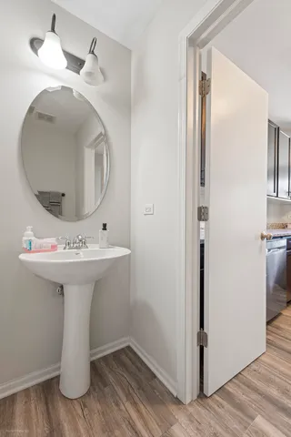 $259,900 | 1045 Heron Circle, Joliet, IL 60431