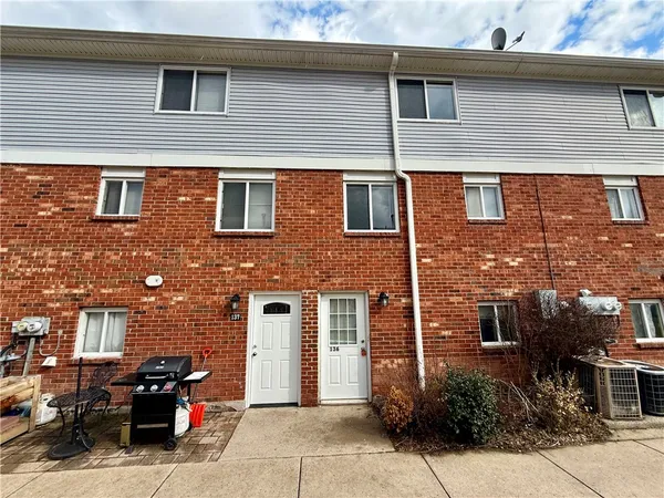 $209,900 | 275-136 Owens Road, Unit 136, Sweden, NY 14420
