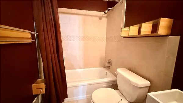 $209,900 | 275-136 Owens Road, Unit 136, Sweden, NY 14420