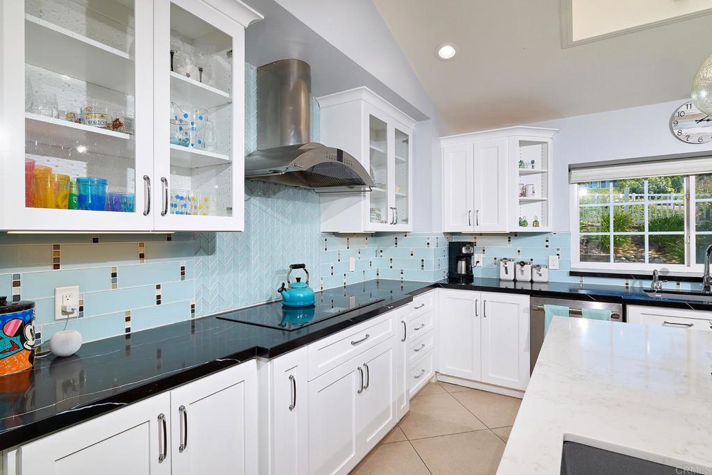 13318 Bronco Way Poway, CA 92064 - Photo 11 of 65