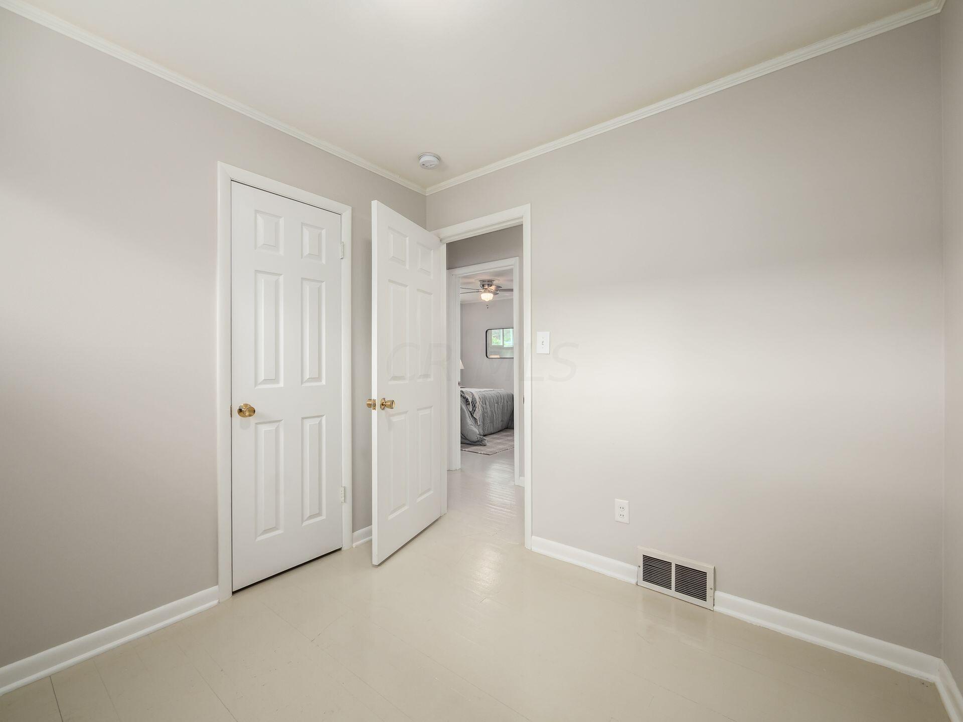 2366 Bristol Road Columbus, OH 43221 - Photo 24 of 38 031_60f136_A 2366 Bristol 074