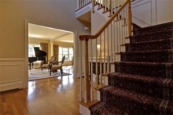 13 John Matthew Road Hopkinton, MA 01748 - Photo 3 of 30 Gallery Image 3