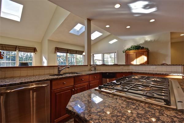 13 John Matthew Road Hopkinton, MA 01748 - Photo 5 of 30 Gallery Image 5