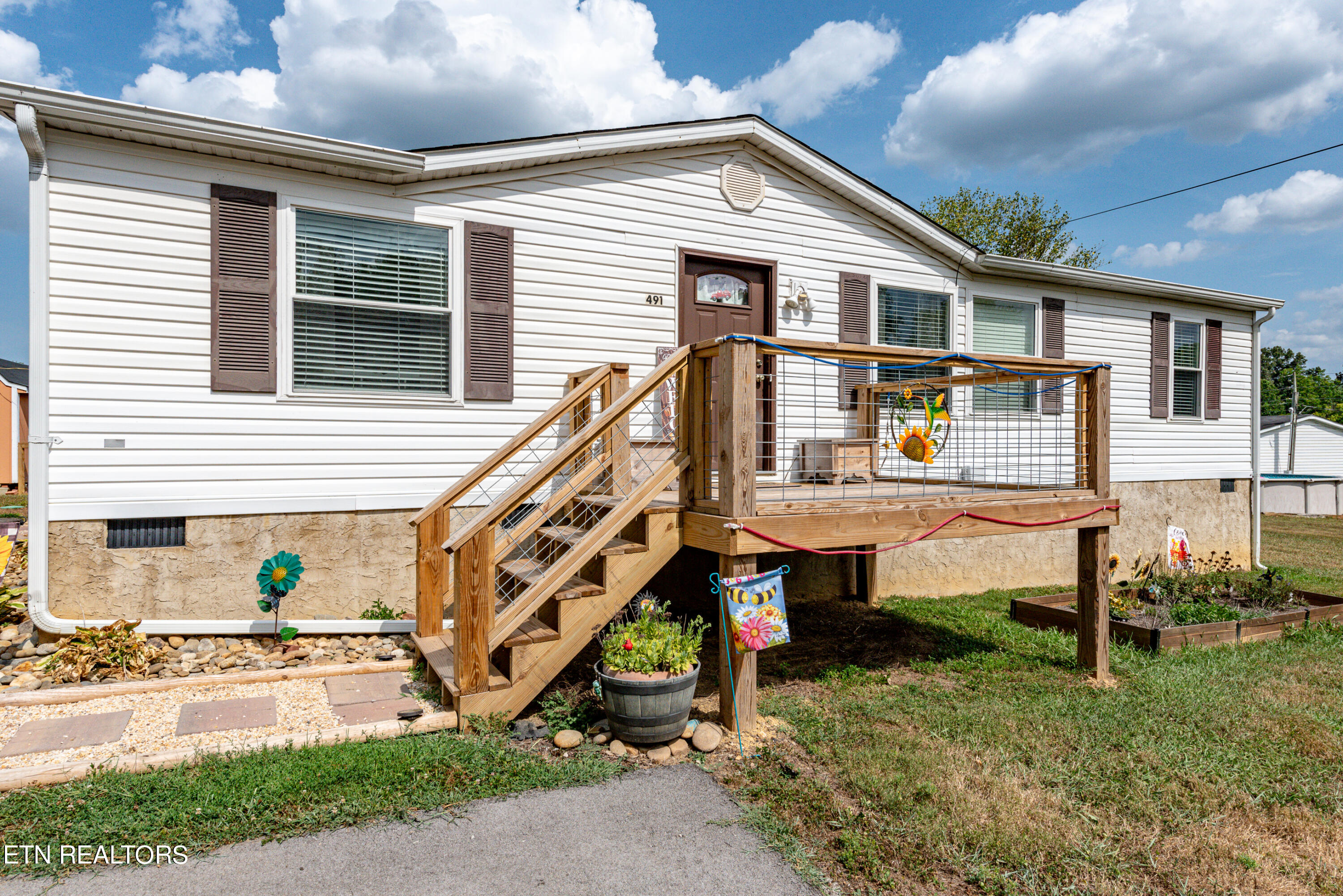 491 Mason Road Madisonville, TN 37354 - Photo 2 of 29 DSC_1293