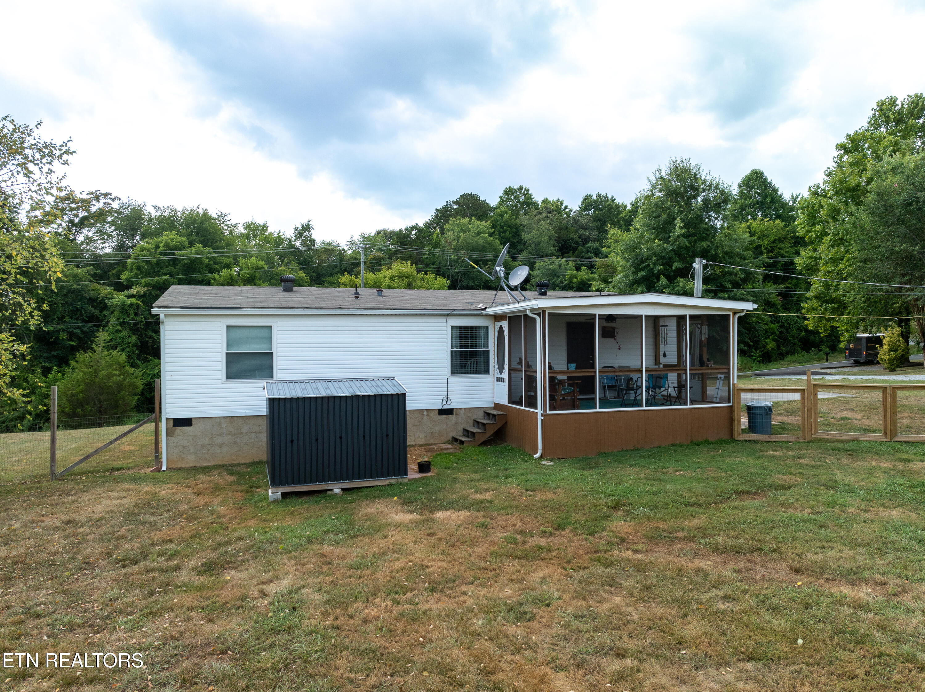 491 Mason Road Madisonville, TN 37354 - Photo 26 of 29 DSC_9898-10