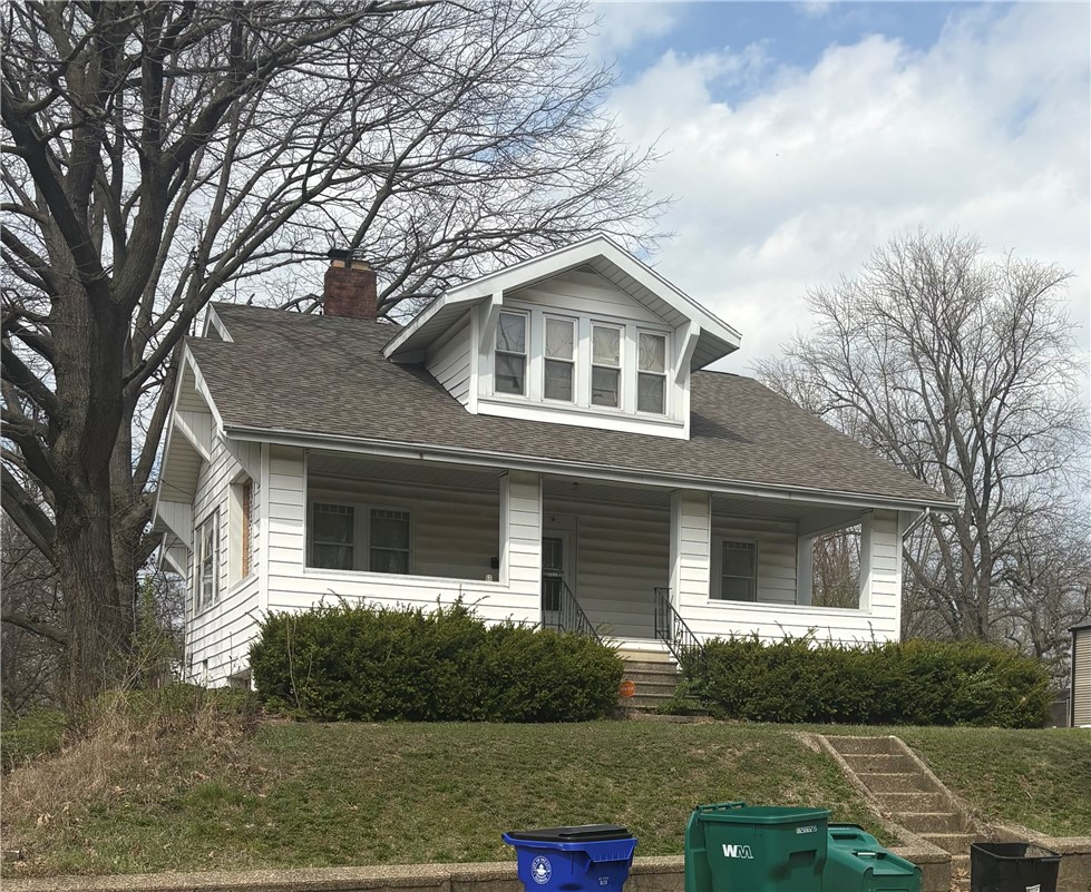1987 East Cantrell Street Decatur, IL 62521 - Photo 2 of 15 2104 E Cantrell