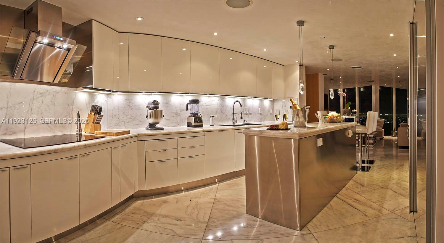 1643 Brickell Avenue, Unit 2902 Miami, FL 33129 - Photo 13 of 41