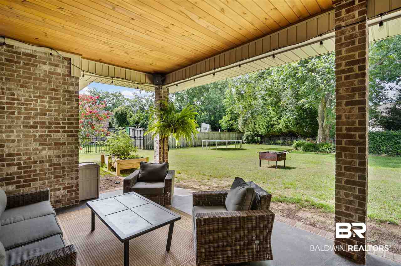 9054 Lake View Drive Fairhope, AL 36532 - Photo 23 of 29 Covered back porch
