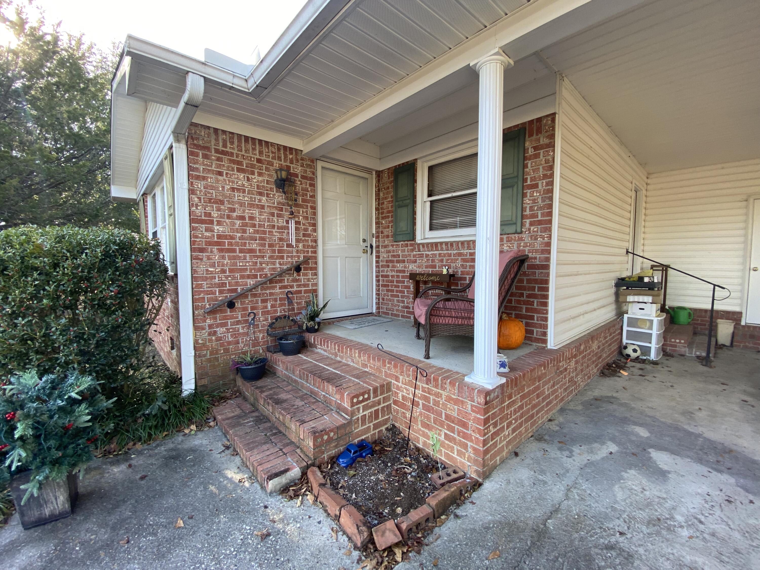 7901 Bay Street Williston, SC 29853 - Photo 3 of 11