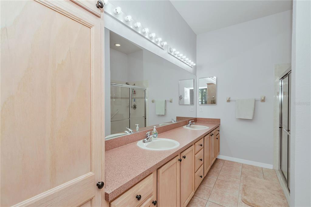 10962 Southwest 69th Circle Ocala, FL 34476 - Photo 18 of 59