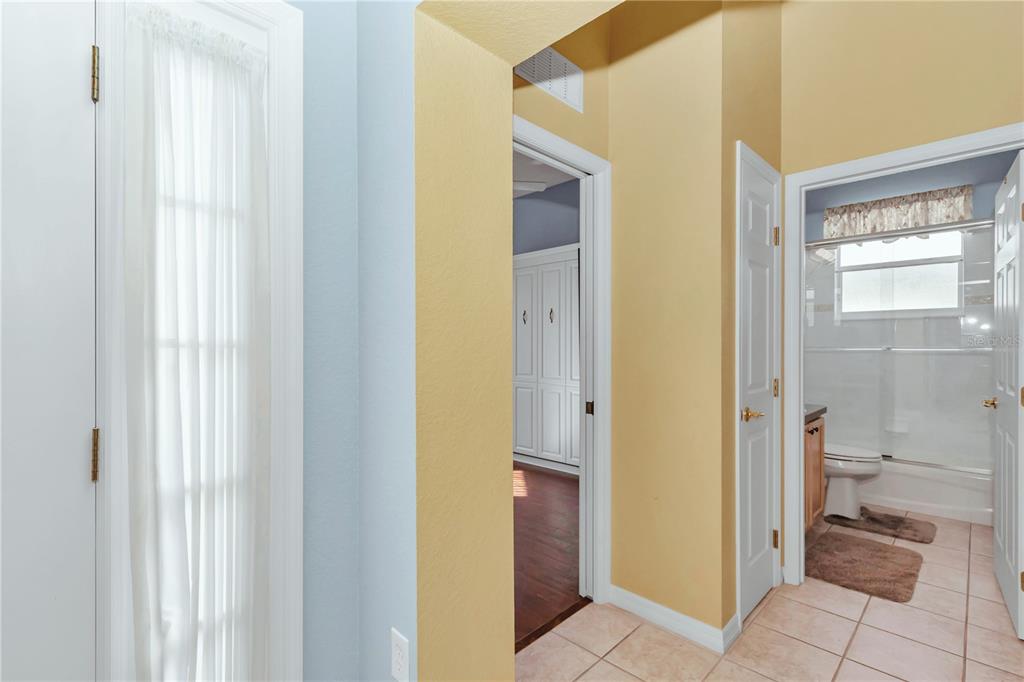 10962 Southwest 69th Circle Ocala, FL 34476 - Photo 5 of 59