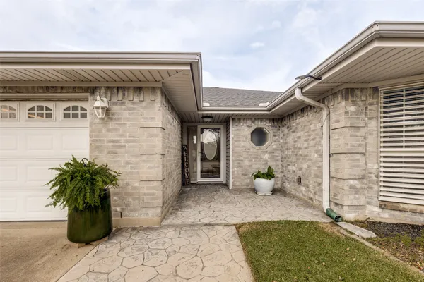 $360,000 | 2507 18th Street North, Texas City, TX 77590