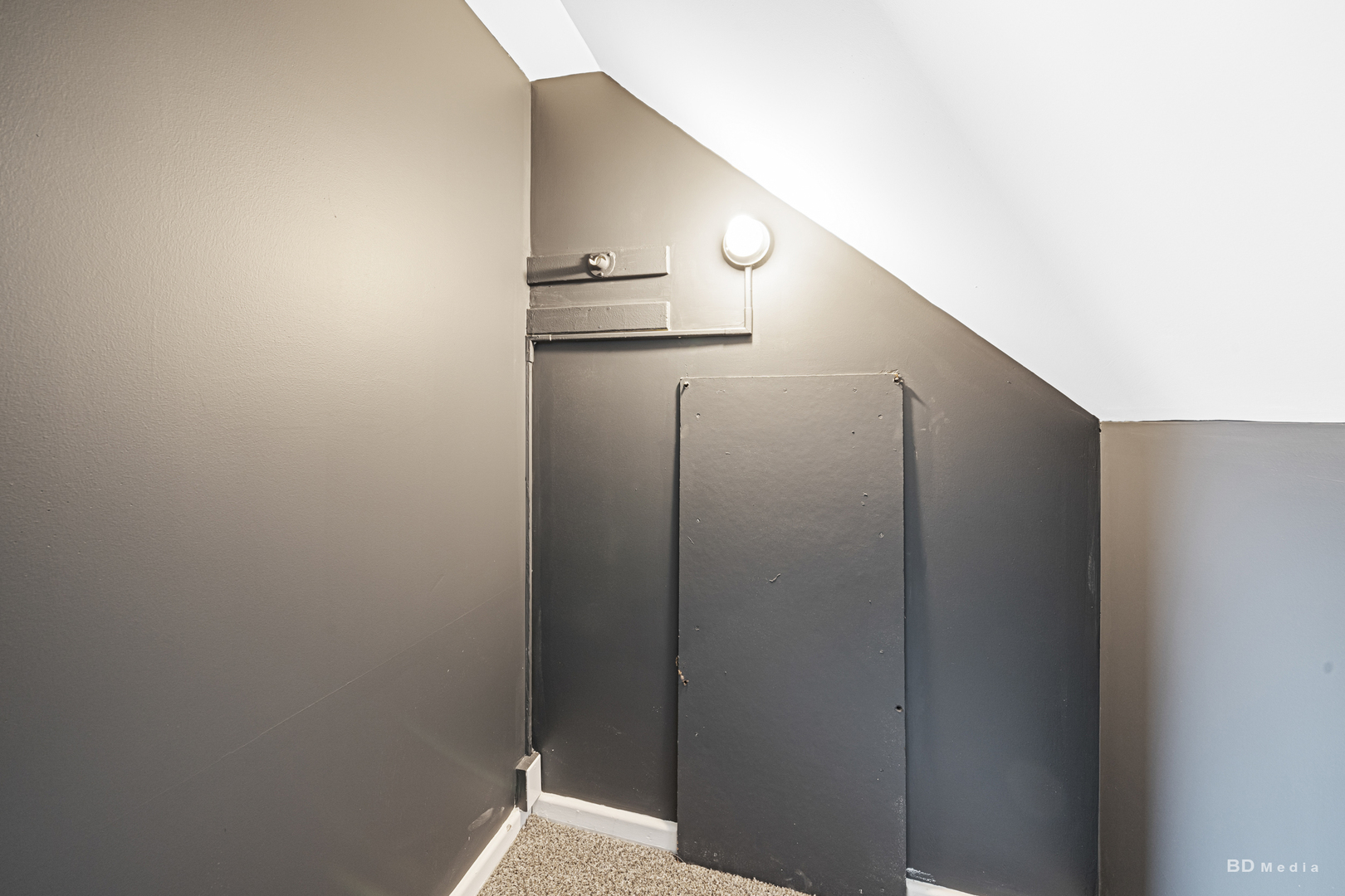 446 Warren Street Calumet City, IL 60409 - Photo 13 of 20 a view of hallway