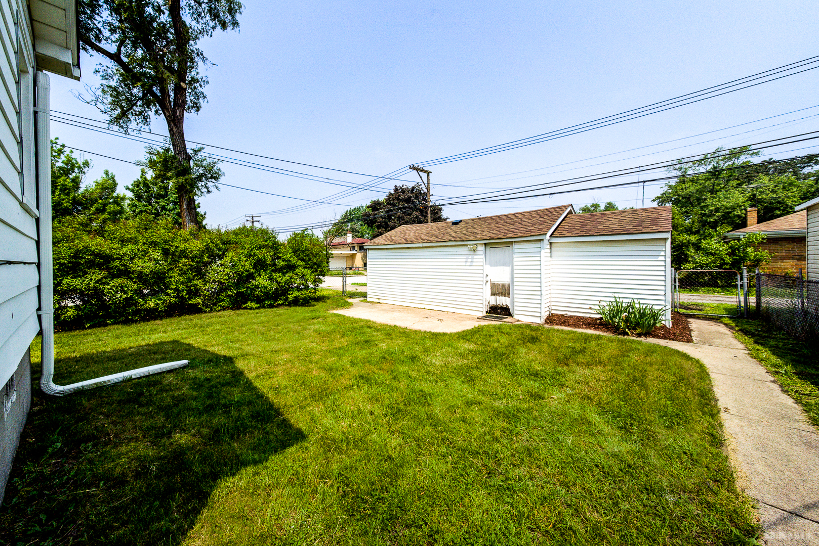 446 Warren Street Calumet City, IL 60409 - Photo 18 of 20 a house view with a backyard space