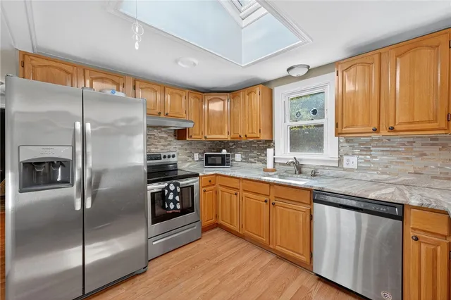 $399,900 | 222 Pine Hill Road, Richmond, RI 02894