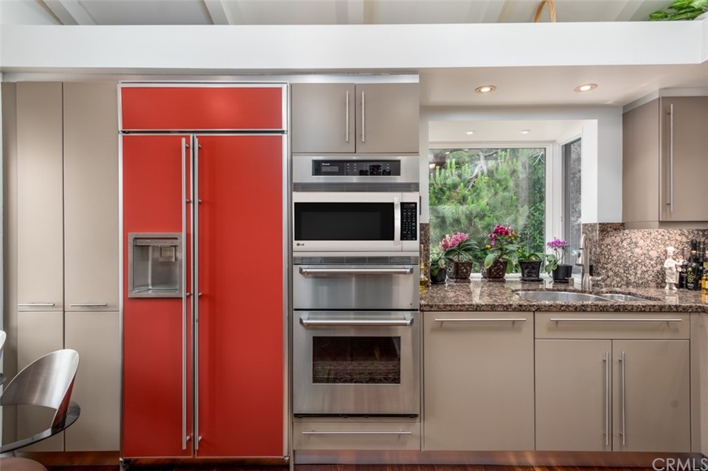 2025 Crestview Drive Laguna Beach, CA 92651 - Photo 11 of 27