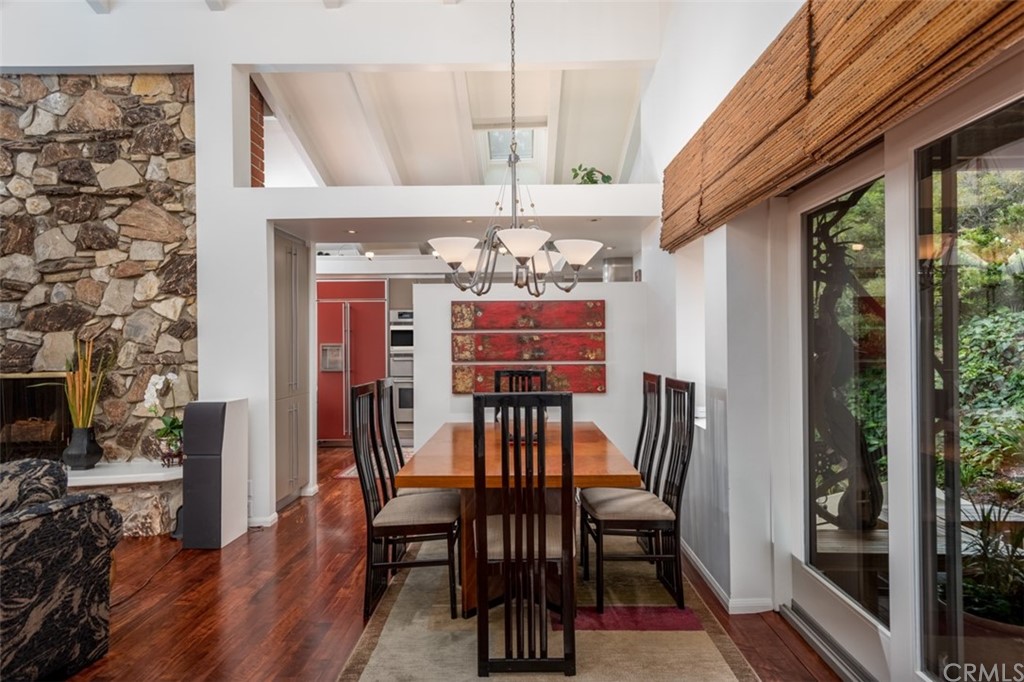 2025 Crestview Drive Laguna Beach, CA 92651 - Photo 7 of 27